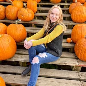 Meet your Posher, Meaghan